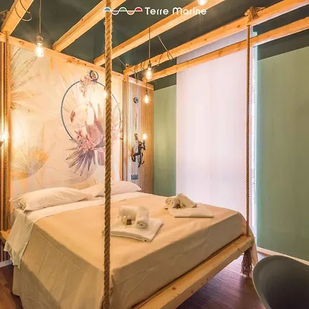 Πανσιόν Jungle, Terre Marine