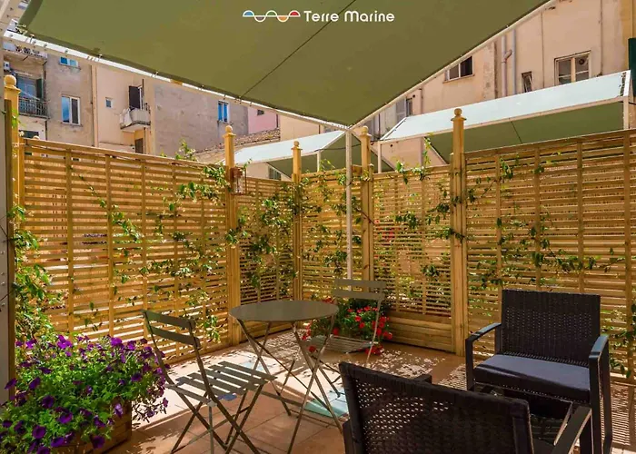 Guest house Jungle, Terre Marine