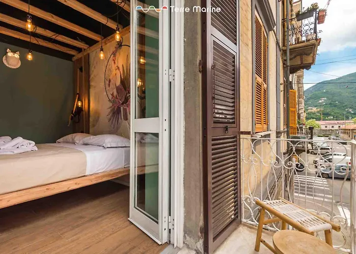 Jungle, Terre Marine بيت ضيافة لا سبيتسْيا